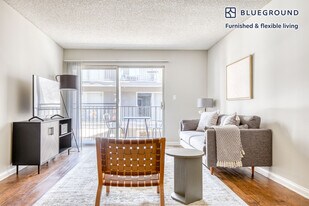 3941 Veselich Ave in Los Angeles, CA - Building Photo