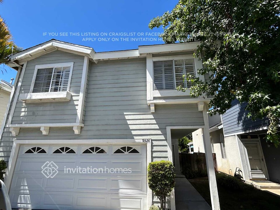 9324 Burnet Ave in Los Angeles, CA - Building Photo