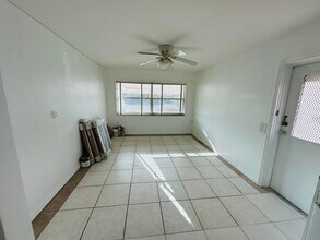 1330 N J Terrace in Lake Worth Beach, FL - Building Photo - Building Photo