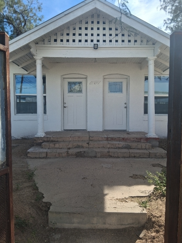 property at 1432 N 15th Ave