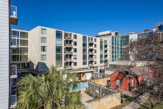 Bridges on the Park Condos in Austin, TX - Building Photo - Building Photo