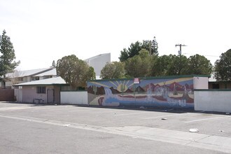 McKinley St Apartments in Phoenix, AZ - Foto de edificio - Building Photo