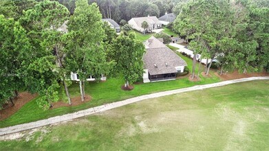 12 Point W Dr in Bluffton, SC - Building Photo - Building Photo