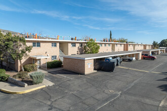 Fountain Plaza in El Paso, TX - Building Photo - Building Photo