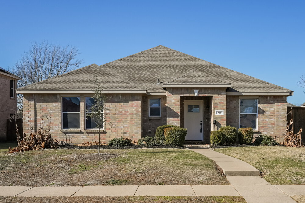 109 Clover Leaf Ln in Red Oak, TX - Foto de edificio