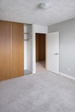 772 Stirling Av S in Kitchener, ON - Building Photo - Building Photo