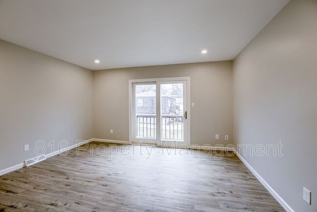 1109 E Sea Ave in Independence, MO - Building Photo - Building Photo