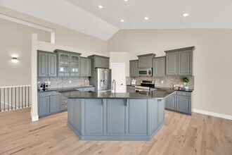 4333 W Park Hollow Ln in Riverton, UT - Building Photo - Building Photo