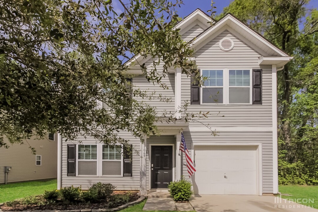 1069 Joselynn Drive in Gastonia, NC - Building Photo