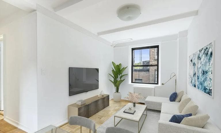 226 E 12th St in New York, NY - Building Photo