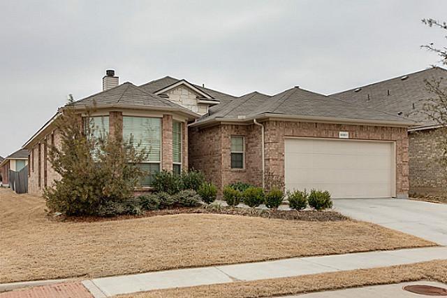 3301 Hornbeam St in Argyle, TX - Building Photo