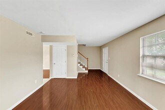 4701 Flat Shoals Rd in Union City, GA - Building Photo - Building Photo