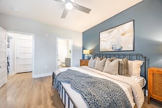 Hawthorne at Brightwood Farm in Whitsett, NC - Foto de edificio - Building Photo