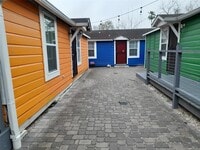 3823 Fulton St photo'