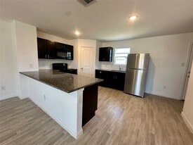 16635 Colleen Pl in Conroe, TX - Building Photo