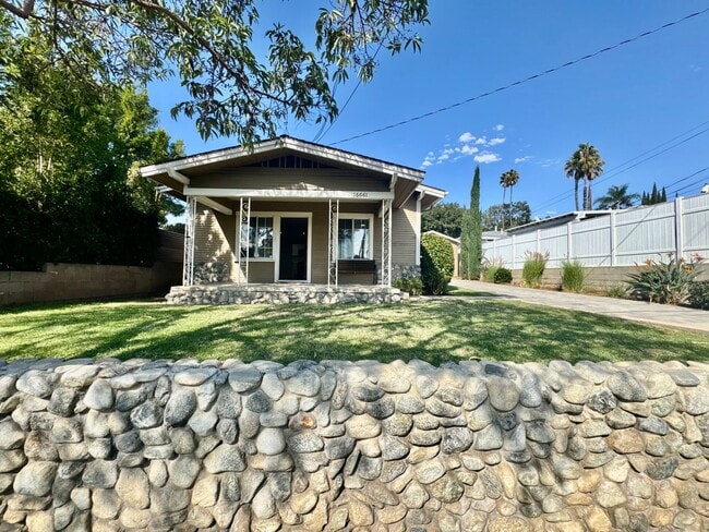 16661 E Main St in Orange, CA - Building Photo - Building Photo