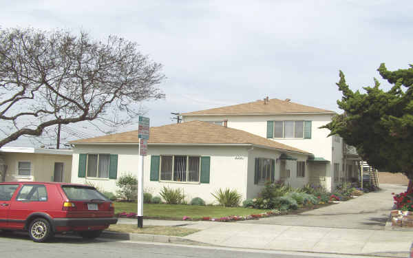 2301 31st St in Santa Monica, CA - Building Photo