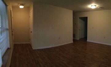 503 Broad St in Greenfield, MO - Building Photo - Building Photo