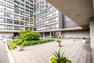 Château Maisonneuve in Westmount, QC - Building Photo - Building Photo