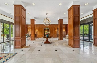 1 Bratenahl Pl in Cleveland, OH - Building Photo - Building Photo