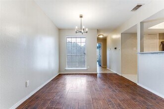 5565 Preston Oaks Rd in Dallas, TX - Building Photo - Building Photo