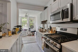 1006 Quebec Pl NW in Washington, DC - Building Photo - Building Photo