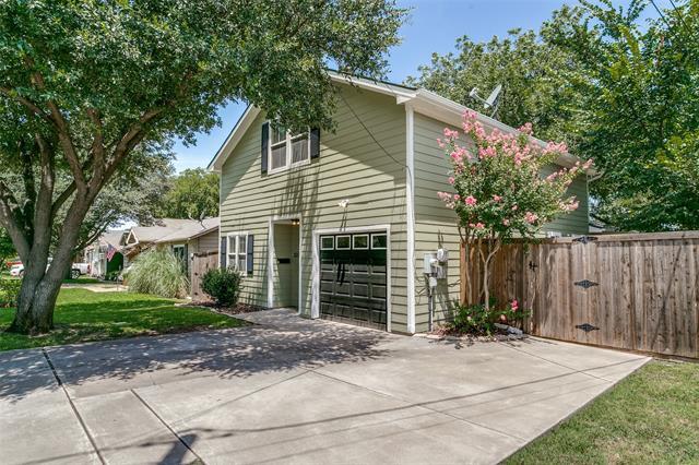 525 E Estill St in Grapevine, TX - Building Photo - Building Photo