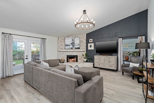 property at 20 Yewleaf Rd