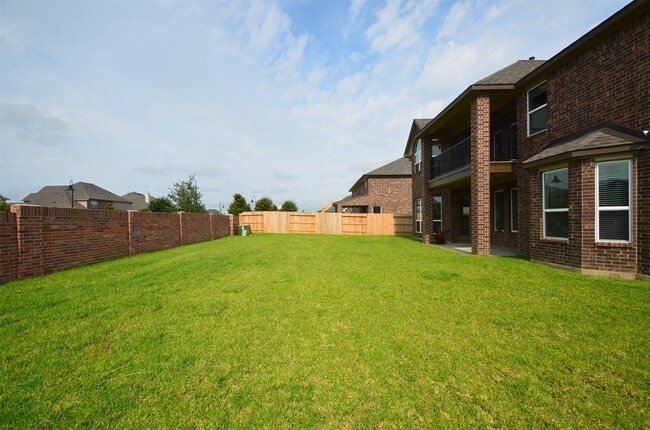 27403 Canyon Reach Dr