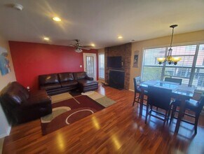 452 Tournament Dr, Unit Unit 3 in Union Township, NJ - Building Photo - Building Photo