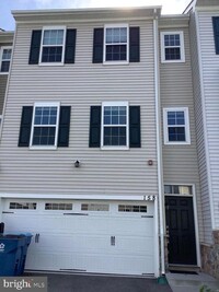 158 Mercer Ct in Fairless Hills, PA - Foto de edificio - Building Photo