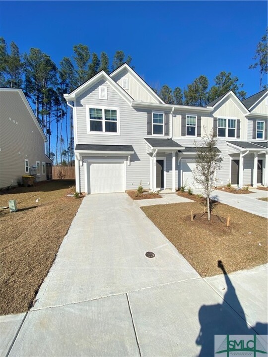 180 Benelli Dr in Pooler, GA - Building Photo