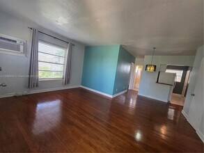 8024 Harding Ave in Miami Beach, FL - Building Photo - Building Photo