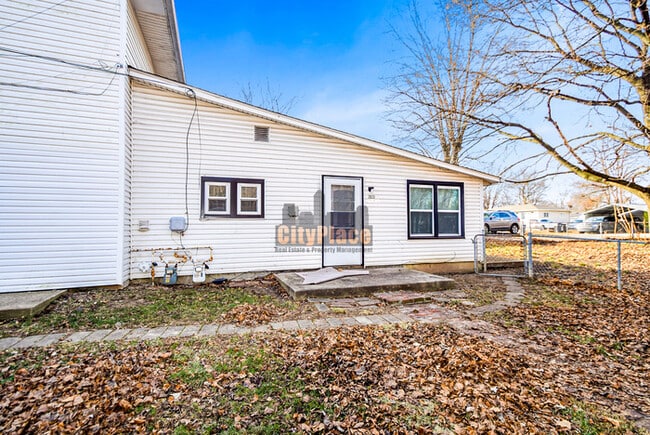 2633 S Randolph St in Indianapolis, IN - Foto de edificio - Building Photo