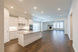 411 Cooper St in Argyle, TX - Building Photo - Building Photo