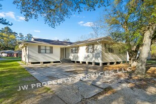 206 Sunset Dr in Slidell, LA - Building Photo
