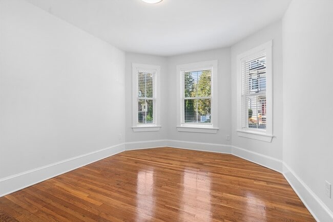 21 Sydney St, Unit 2 in Boston, MA - Building Photo - Building Photo
