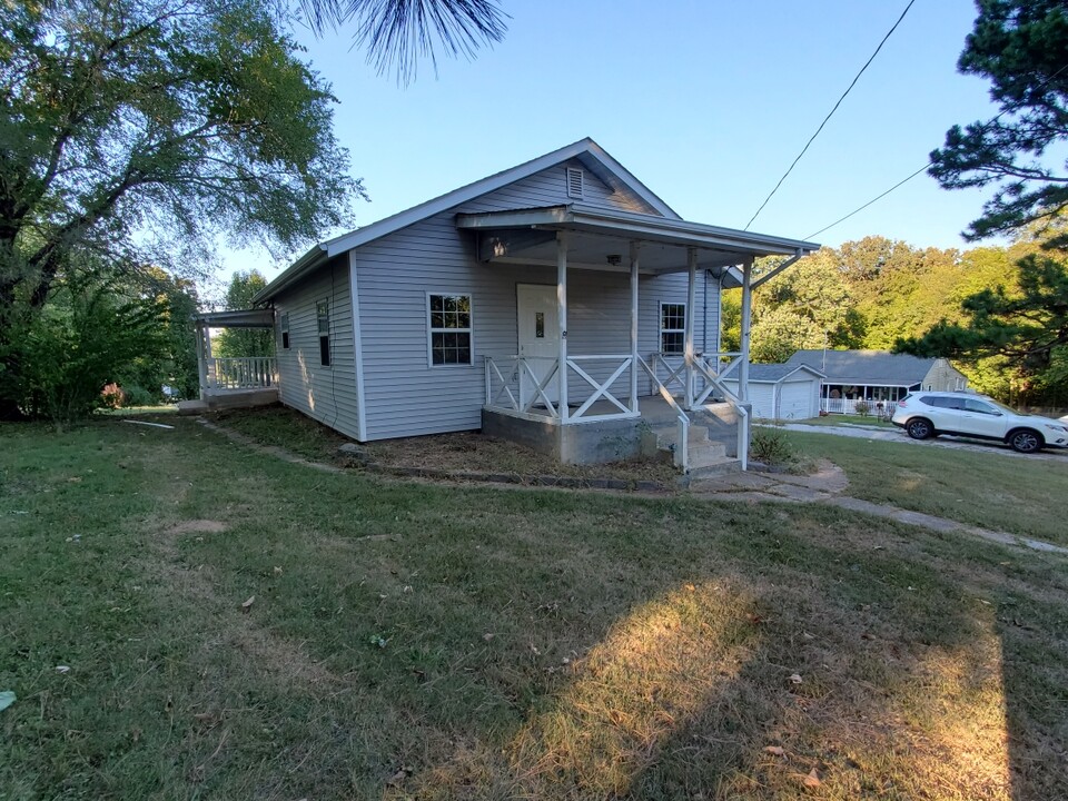 25 Maple St in St. Clair, MO - Building Photo