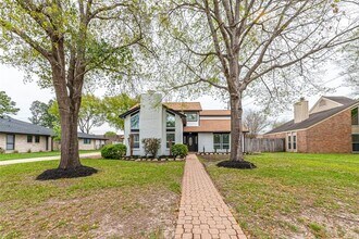 8310 Argentina St in Jersey Village, TX - Building Photo - Building Photo