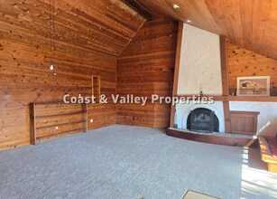 195 El Caminito Rd in Carmel Valley, CA - Building Photo - Building Photo