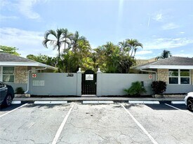924 NE 17th Terrace in Fort Lauderdale, FL - Building Photo