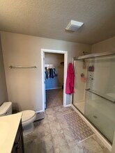 150 Cambridge Dr in West Des Moines, IA - Building Photo - Building Photo