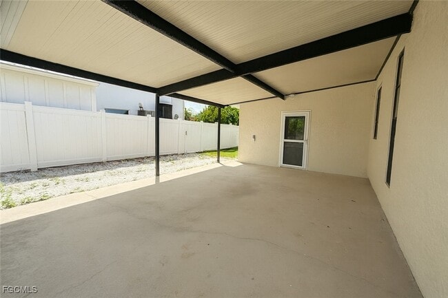12743 Brewster Dr