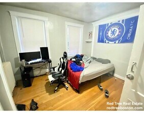 447 Park Dr, Unit 1A in Boston, MA - Foto de edificio - Building Photo