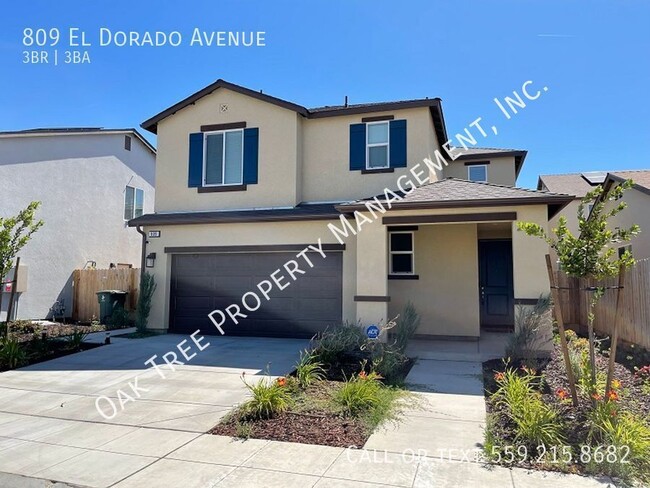 809 El Dorado Ave in Clovis, CA - Foto de edificio - Building Photo