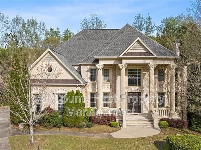 property at 4002 Moheb St SW