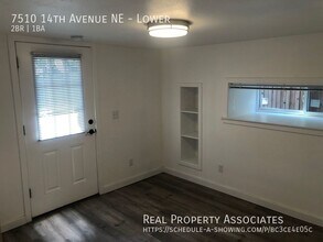 7510 14th Avenue Northeast in Seattle, WA - Foto de edificio - Building Photo
