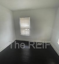 1733 Kansas Ave in Flint, MI - Building Photo - Building Photo