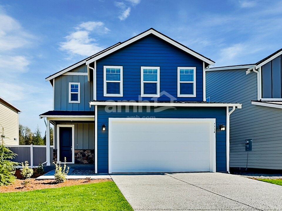 7714 Verona Lp SW in Olympia, WA - Foto de edificio