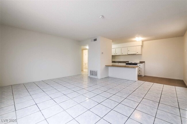property at 833 N Bruce St